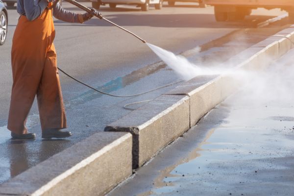 Commercial Concrete Cleaning in Naples