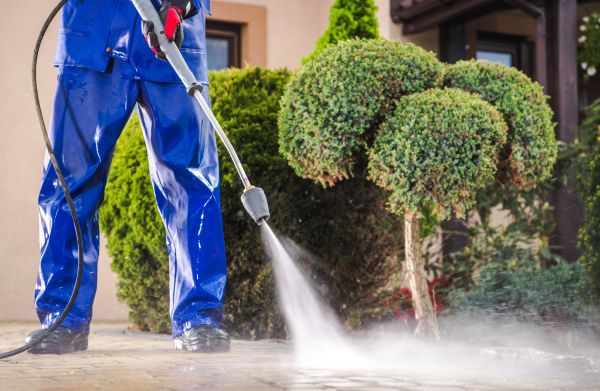 Driveway Cleaning in Naples
