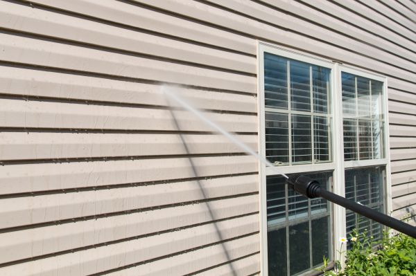 Pressure Washing in Naples