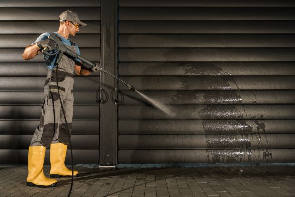 Garage Power Washing in Naples