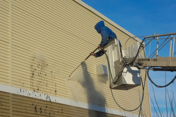 Cladding Cleaning in Naples