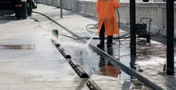 Parking Lot Pressure Washing in Naples