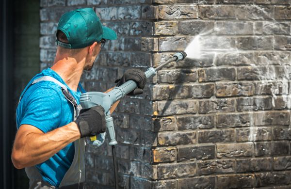 Brick Wall Cleaning in Naples