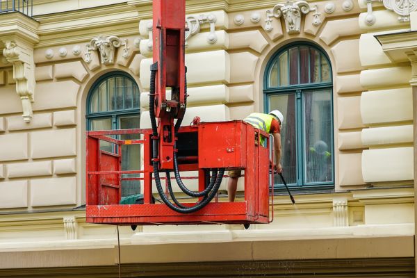 Building Pressure Washing in Naples