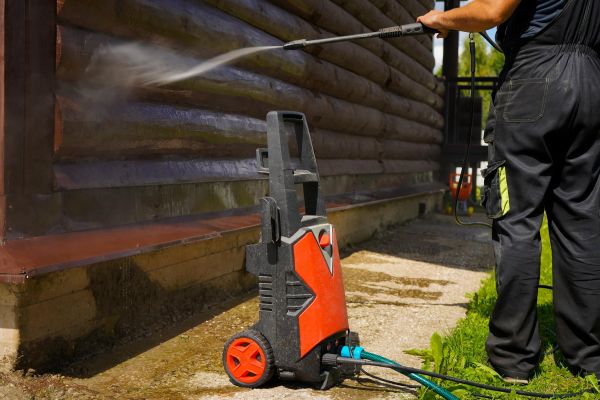 Wood House Exterior Cleaning in Naples
