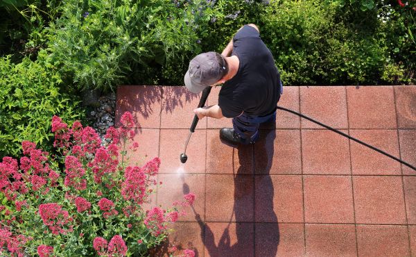 Terrace Cleaning in Naples