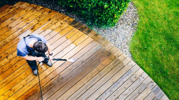 Deck Pressure Cleaning in Naples