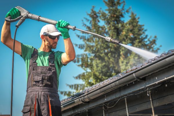 Gutter Jetting in Naples