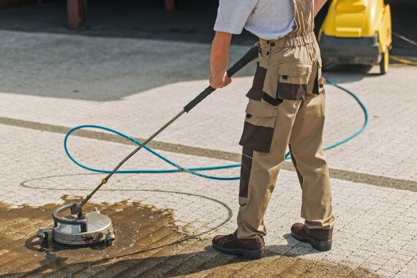 Townhouse Driveway Cleaning in Naples