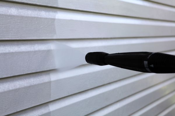 Condo Siding Power Washing in Naples