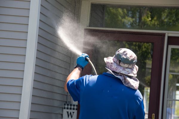Siding Pressure Washing in Naples