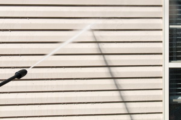 Apartment Power Washing in Naples