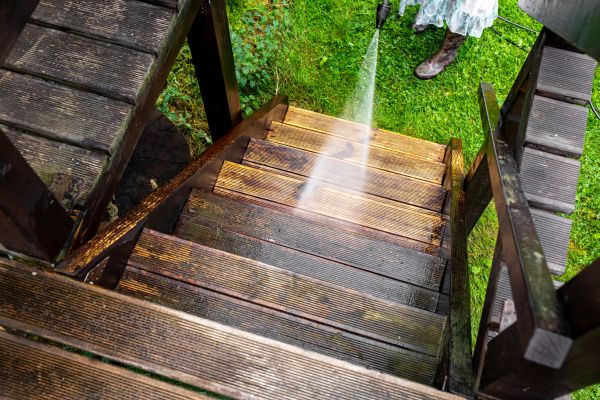 Wood Power Washing in Naples