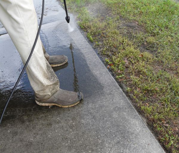 Concrete Slab Powerwashing in Naples